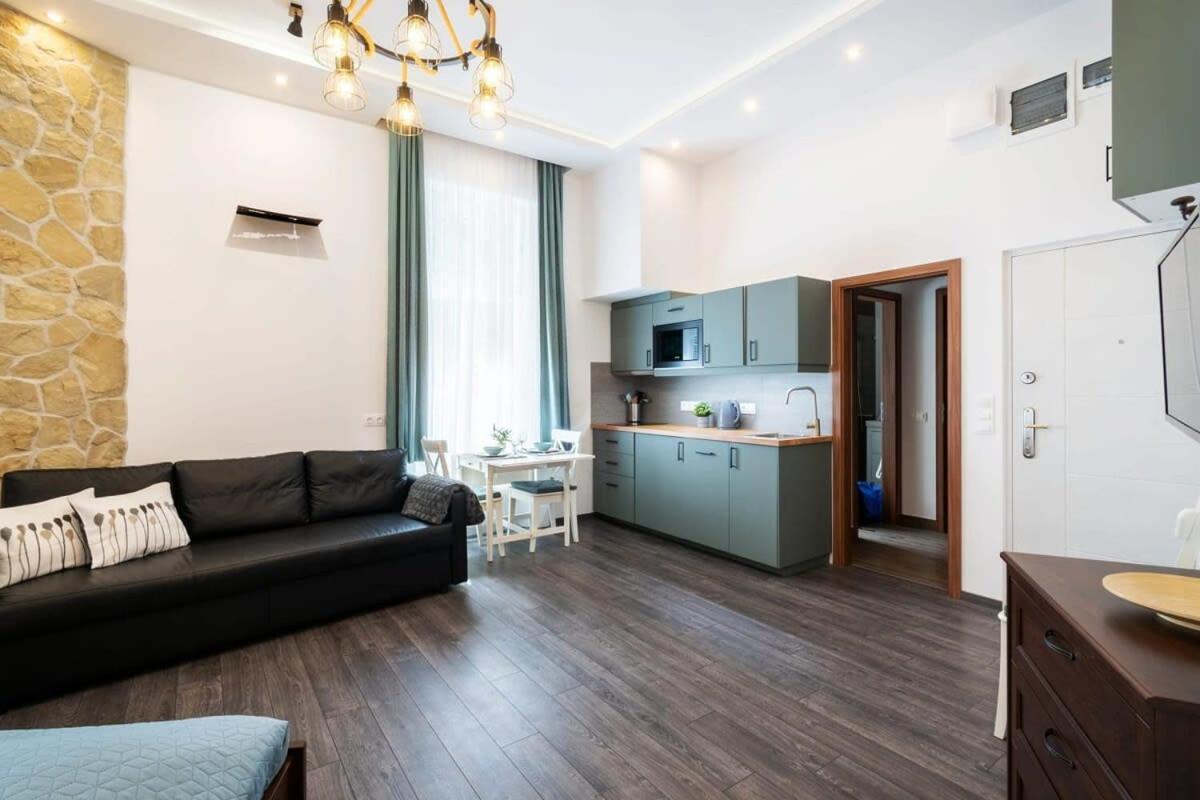 Comfy New apartment at Castle Budapest Eksteriør billede
